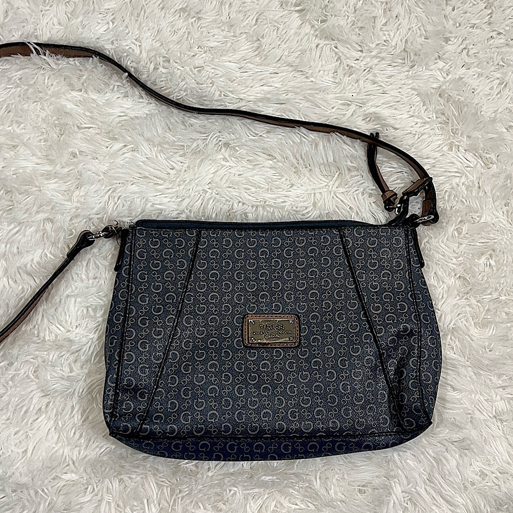 Vintage‎ y2k Guess Purse

Blue Guess y2k denim navy